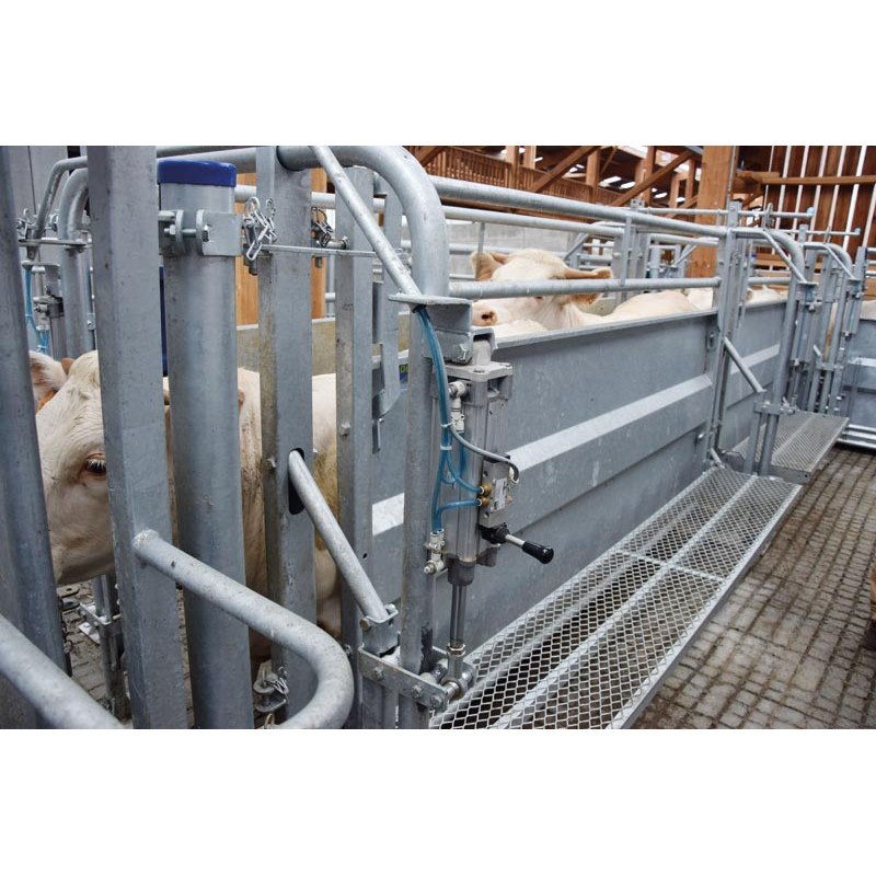 Rectractable foldaway step length 0,87 m