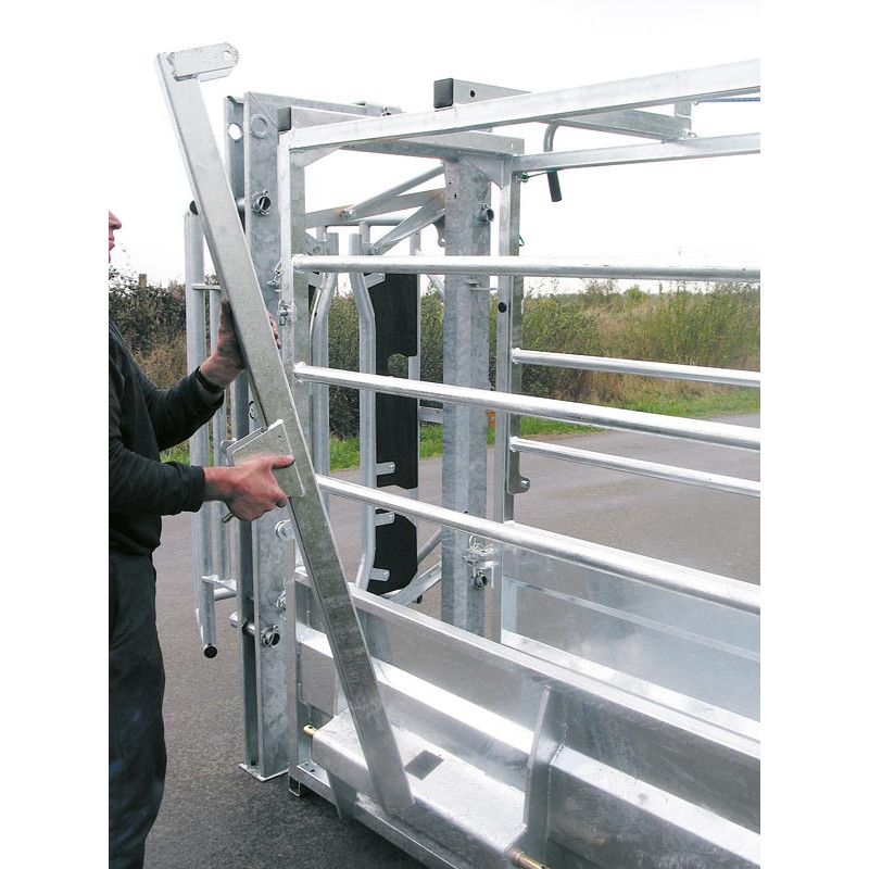 LFM crush - Handling - Adjustable sides - Sheeted side panels with opening top part