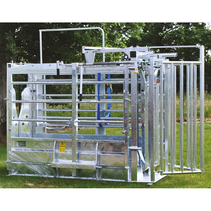 LFM crush - Handling - Adjustable sides - Sheeted side panels with opening top part