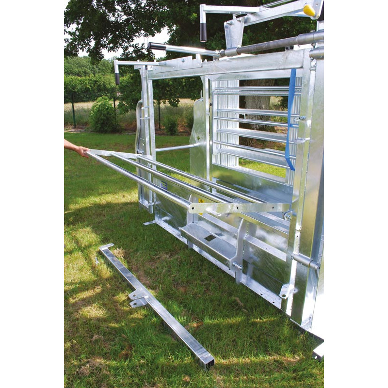 LFM crush - Handling - Adjustable sides - Sheeted side panels with opening top part