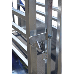 Mobile weighing crush for calves