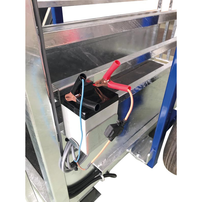 Mobile weighing crush for calves