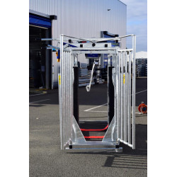 LVM crush - 4 gates - Adjustable sides - side panels with gates