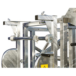 Complete front and rear manual hoof care kit for crush with adjustable sides - 4 gates Complete front and rear manual hoof care kit for crush with adjustable sides - 4 gates