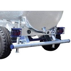 One-piece water bowser on wheels 4400 L