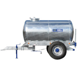 One-piece water bowser on wheels 5200 L One-piece water bowser on wheels 5200 L