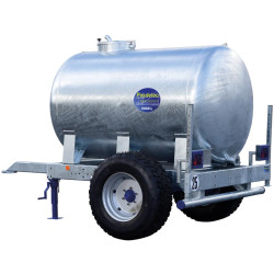Water bowsers on trailers 4400 L Water bowsers on trailers 4400 L