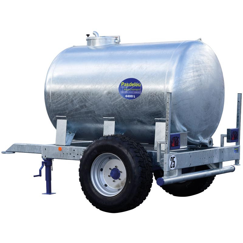 Water bowsers on trailers 4400 L Water bowsers on trailers 4400 L