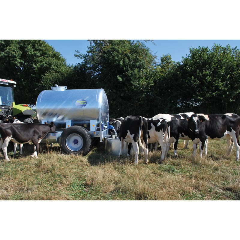 Water bowsers on trailers 4400 L Water bowsers on trailers 4400 L