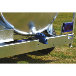 Ball valve with bushel for bowser