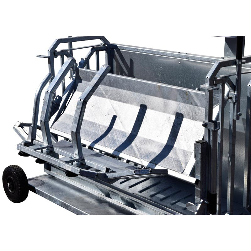 Mobile turnover crush for sheep Mobile turnover crush for sheep