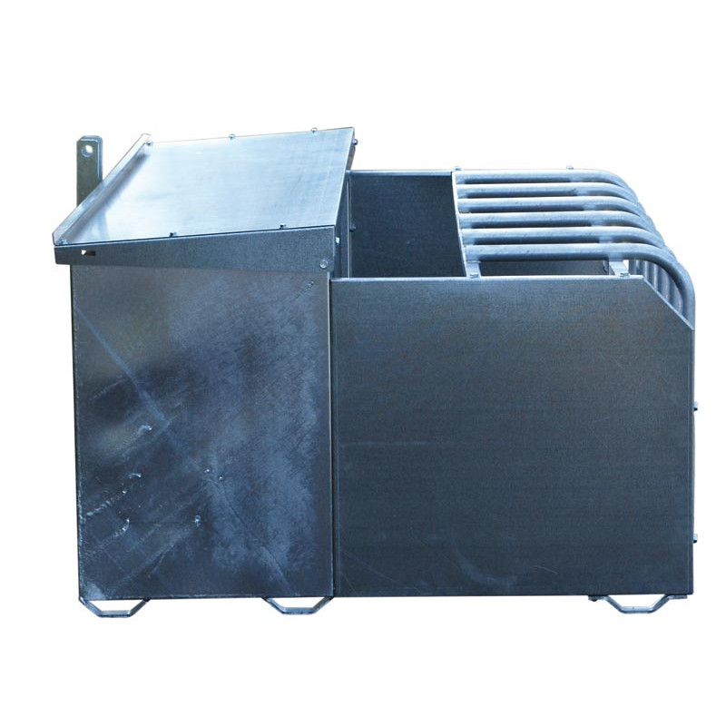 265 L selective feeder with single corral for lambs