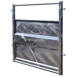Straight sheeted panel with fixed bar