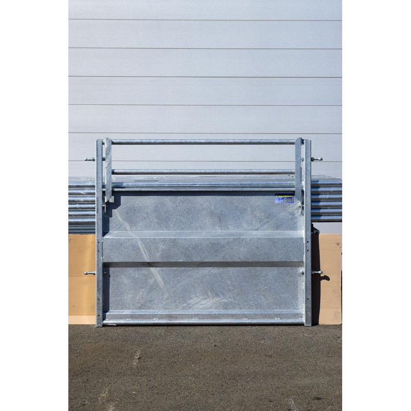 Straight sheeted panel with double folding bar