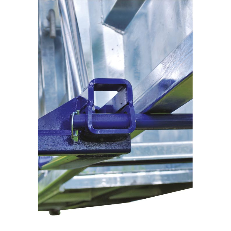 Hydraulic mobile cattle handling race