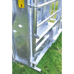 LFM crush - Handling - Adjustable sides - Sheeted side panels with opening top part LFM crush - Handling - Adjustable sides - Sheeted side panels with opening top part