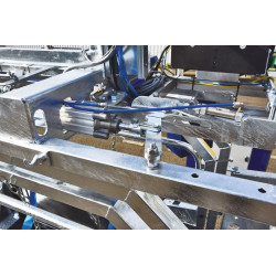 LVAPI crush - 3 gates - Adjustable sides - Opening side panels with gates