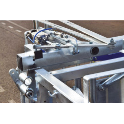 LVAPI crush - 3 gates - Adjustable sides - Opening side panels with gates