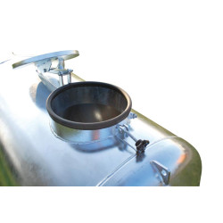 Water tanks on legs 8000 L