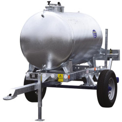 Water bowsers on trailers 1100 L Water bowsers on trailers 1100 L