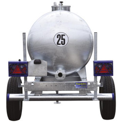 Water bowsers on trailers 1100 L Water bowsers on trailers 1100 L