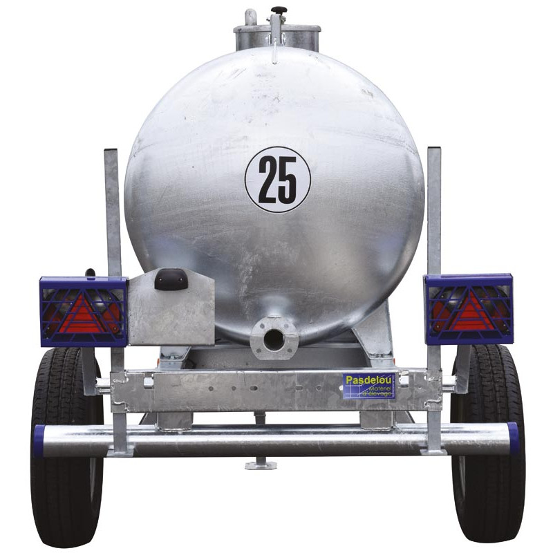 Water bowsers on trailers 1100 L Water bowsers on trailers 1100 L