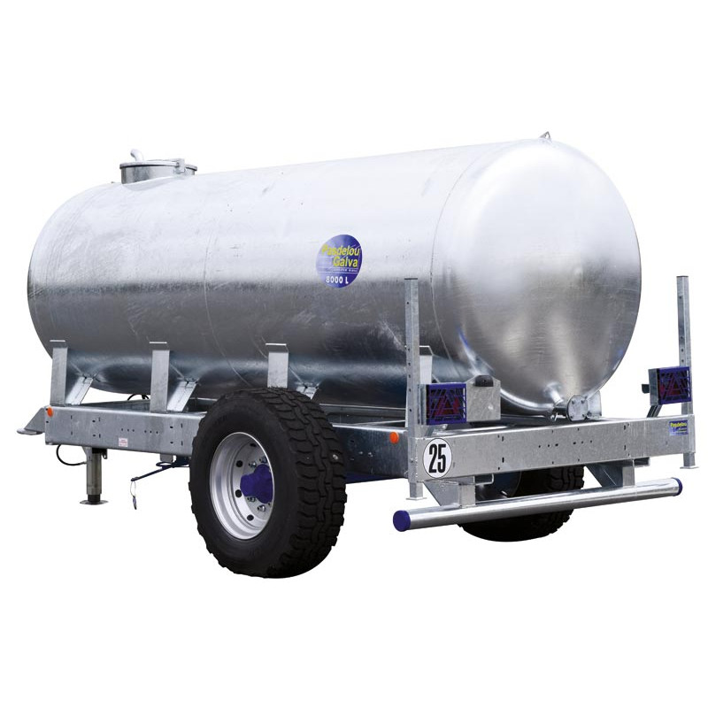 Water bowsers on trailers 8000 L Water bowsers on trailers 8000 L