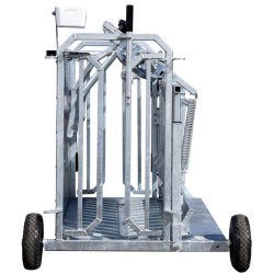 Mobile turnover crush for sheep