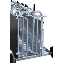 Mobile turnover crush for sheep