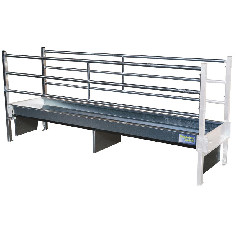 Double free service trough with 3-bar hurdles Double free service trough with 3-bar hurdles